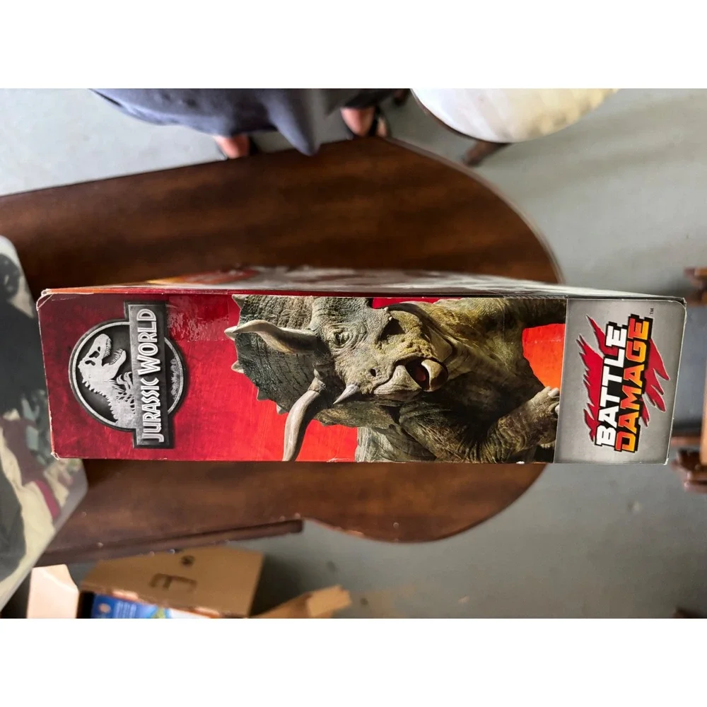 Mattel Jurassic World Battle Damage Ultimate Baryonyx Breakout Set GKH01 NEW
